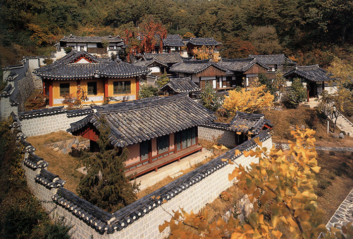 Seowon является духовным местом рождения корейского интеллектуала и основой, из которой росла и процветала страсть ученых к обучению и социальной справедливости